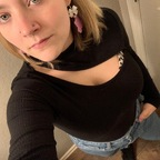 ashh_milf (Ash) free OnlyFans Leaked Pictures and Videos 

 profile picture