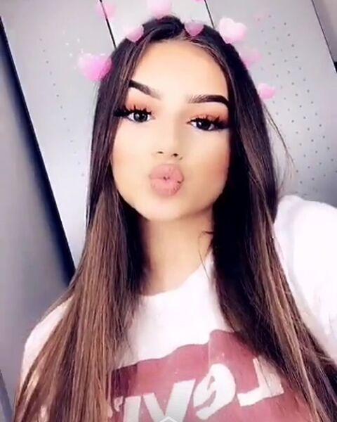 Header of baddiebrittt