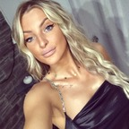 karinared (karina) OnlyFans content 

 profile picture