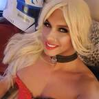 Lana_50 vers Transvestite (lana_loveday) Leak OnlyFans 

 profile picture
