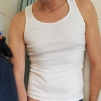 Guy (@maleexperience) Leaked OnlyFans 

 profile picture