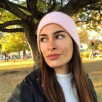 mia (@mialinares) Leak OnlyFans 

 profile picture