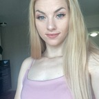 Queen 🐝 (queenbee2020) Leaked OnlyFans 

 profile picture