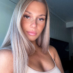 Download queenviclo OnlyFans content for free 

 profile picture