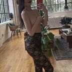 roxanneelviraa (Roxanne Elvira) OnlyFans Leaked Pictures and Videos 

 profile picture
