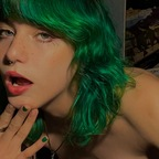 Violet Starr (@sw33tstr4wb3rri) Leaked OnlyFans 

 profile picture