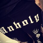 tarynasaurusrex (Tarynasaurusrex) OnlyFans Leaks 

 profile picture