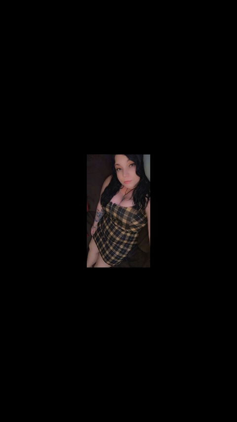 Header of tellmeimpretty69
