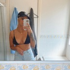 Ashlie 🤍 (@u97893160) Leak OnlyFans 

 profile picture