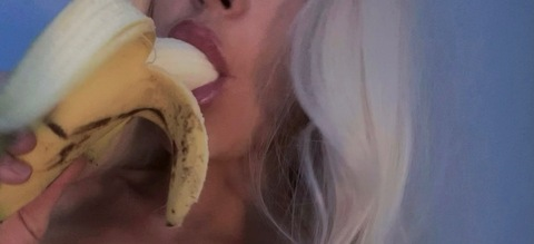 Header of xxxlilredxxx