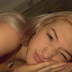 yesshehasassndtitties (Dee) OnlyFans Leaks 

 profile picture